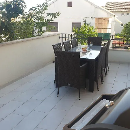 Fili Apartment *
